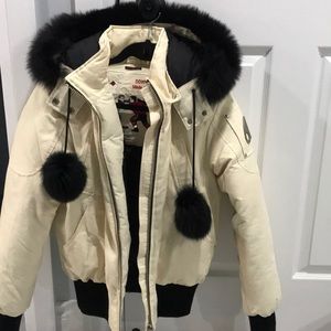 Moose! 99% new - authentic